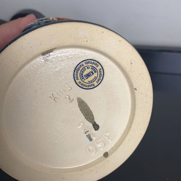 VINTAGE KING EDITION NO. A3991 HANDMADE/HANDPAINTED BEER STEIN - Picture 10 of 12